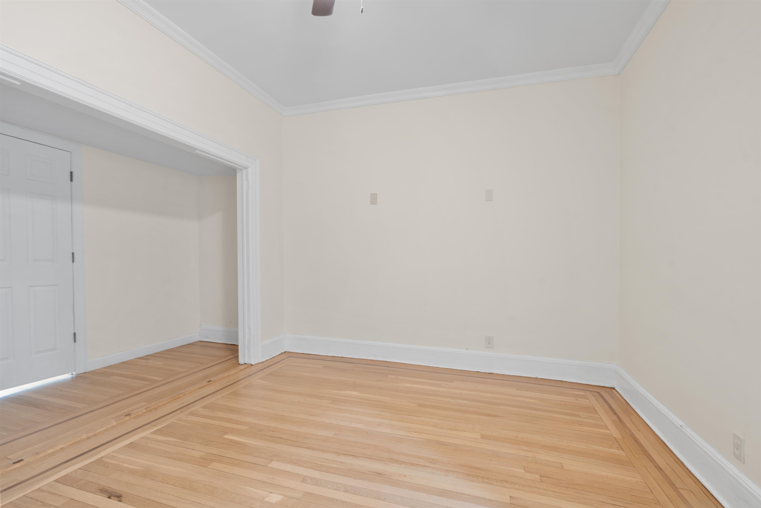 486 CENTRAL AVE