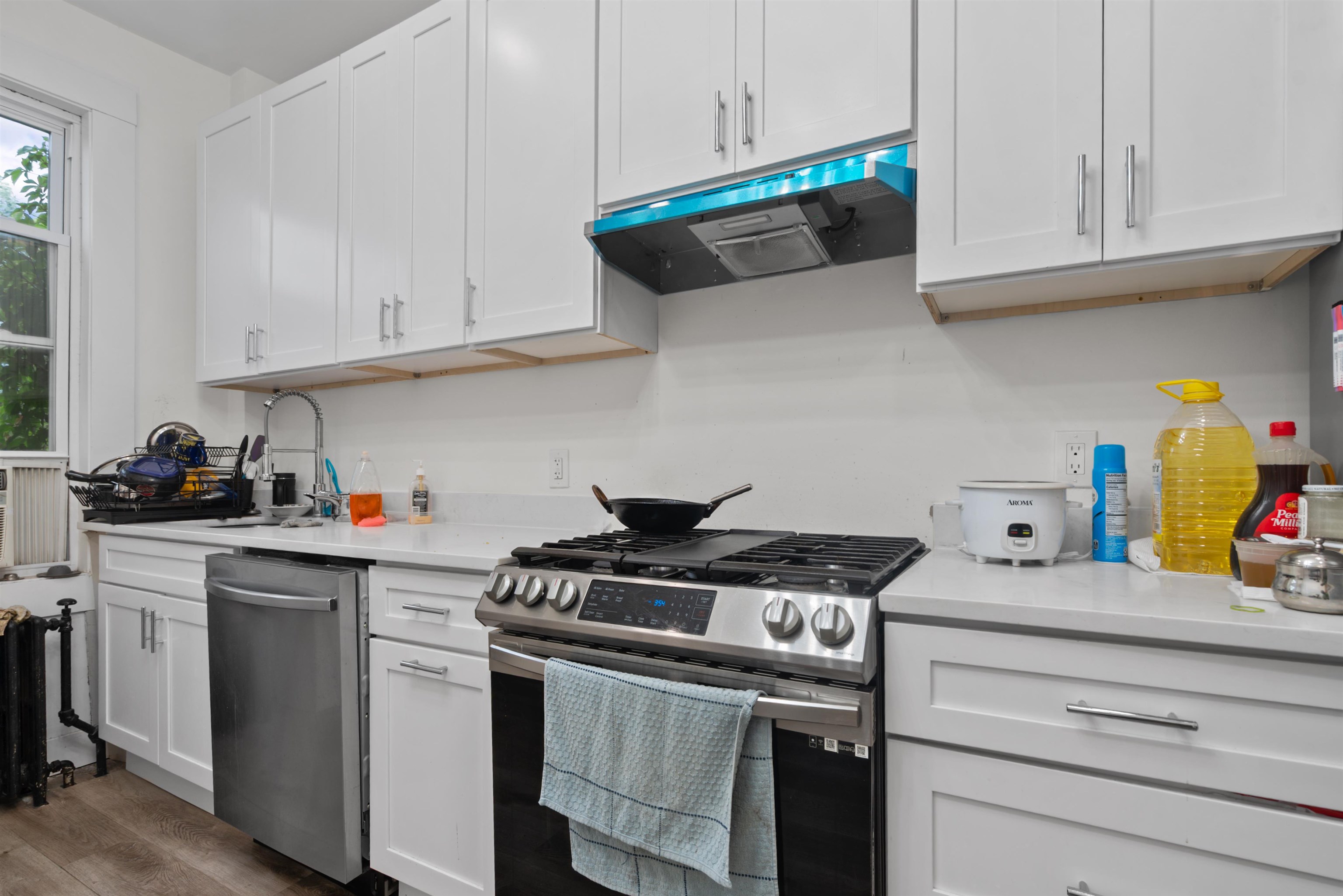 486 CENTRAL AVE