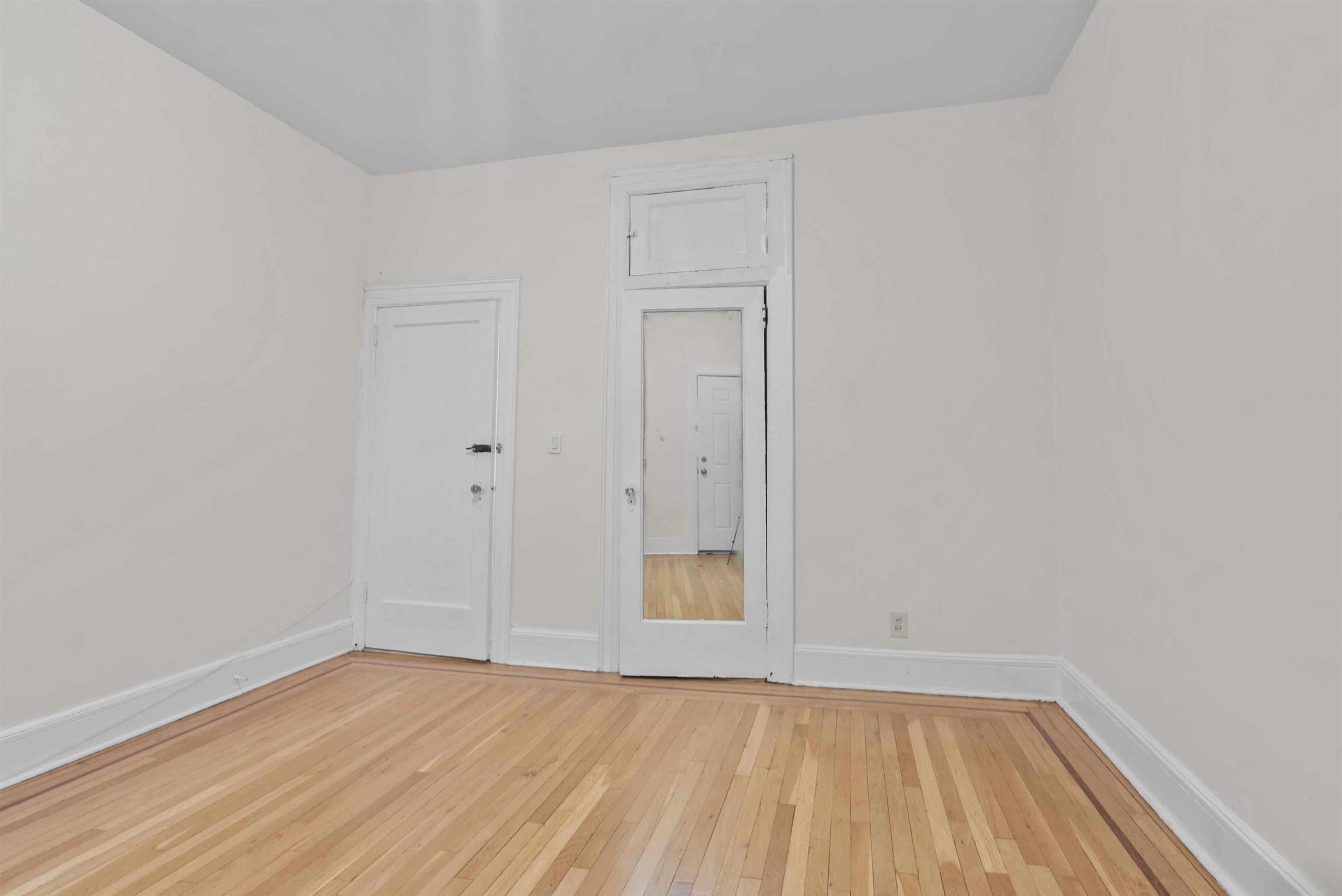486 CENTRAL AVE