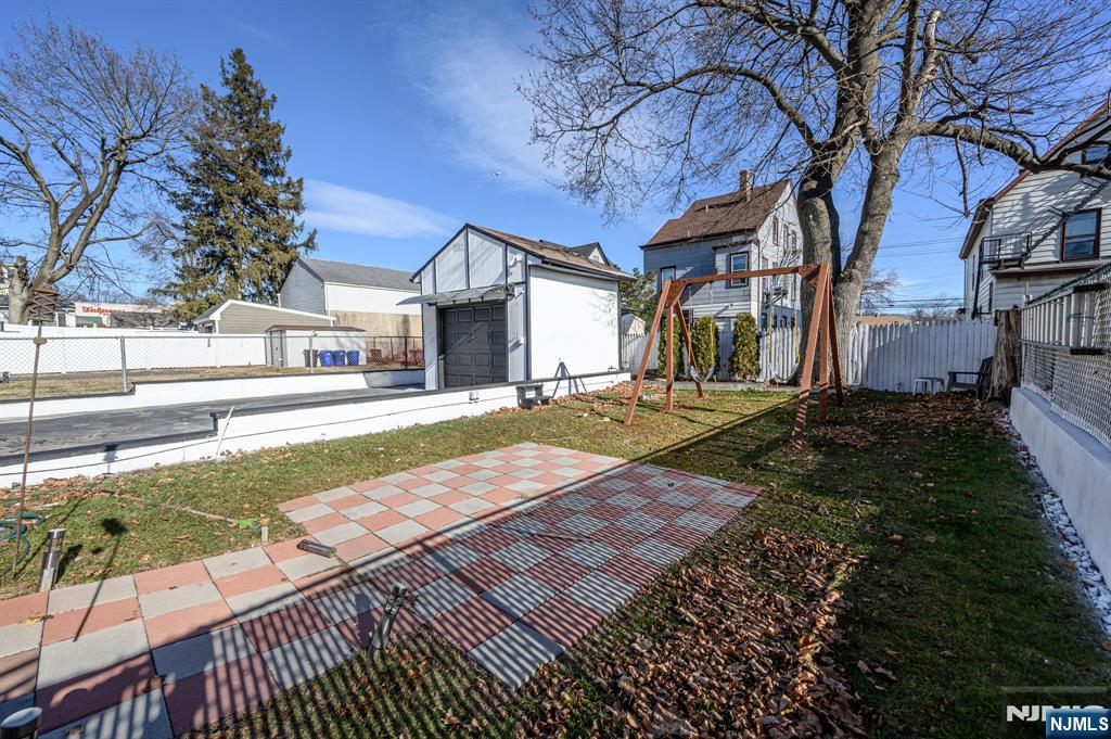 420 Morrissee Avenue