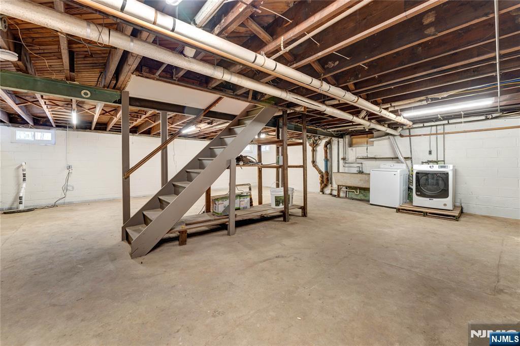 203 Brinkerhoff Street 1