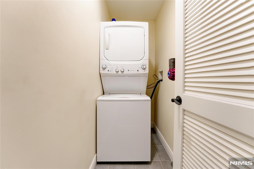 210 Hackensack Street