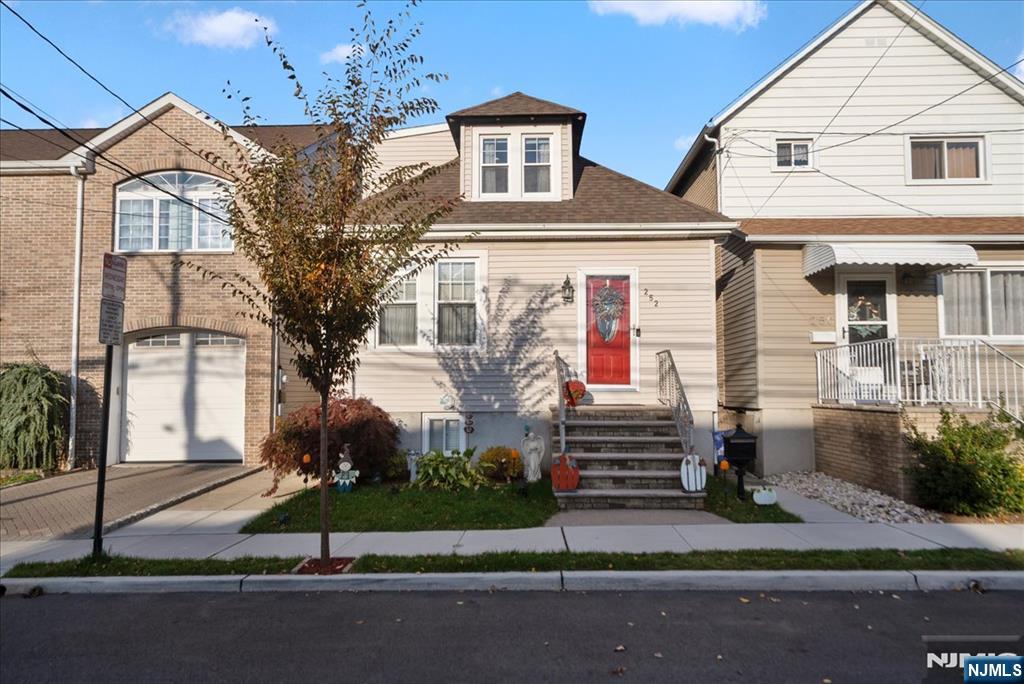 252 Grace Avenue