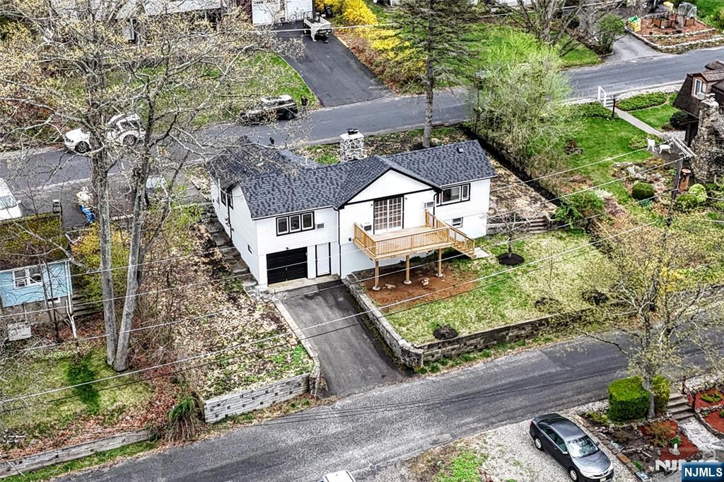 56 E Lake Shore Road