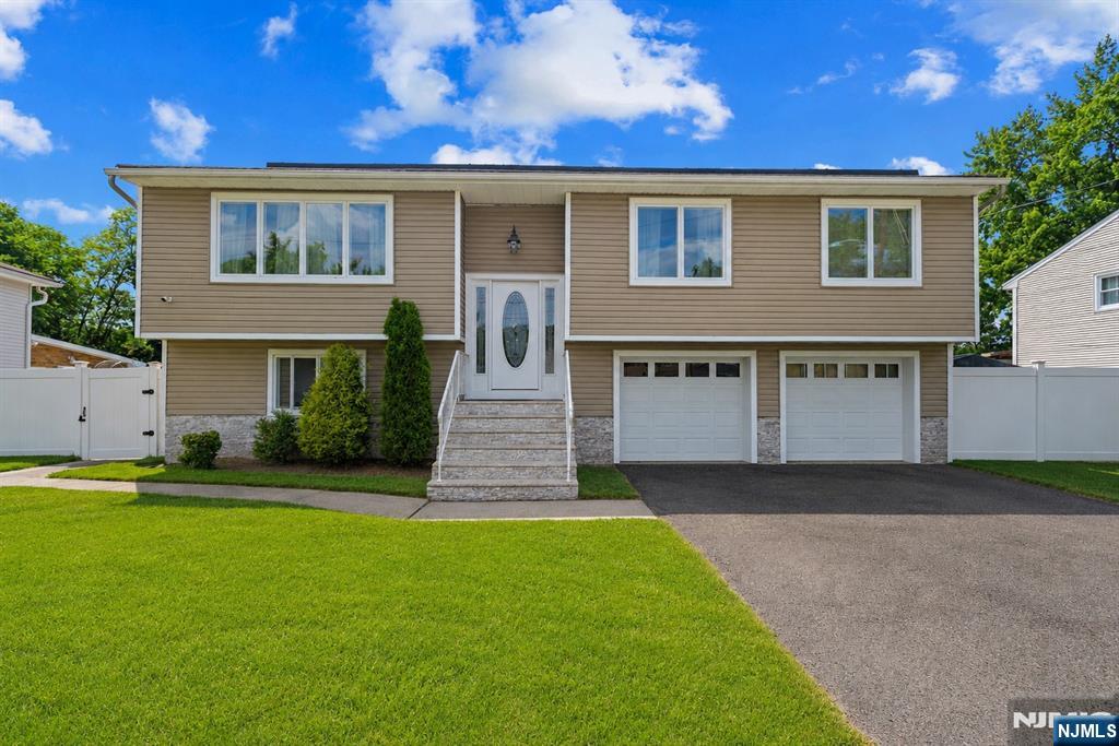 15 Robby Road
