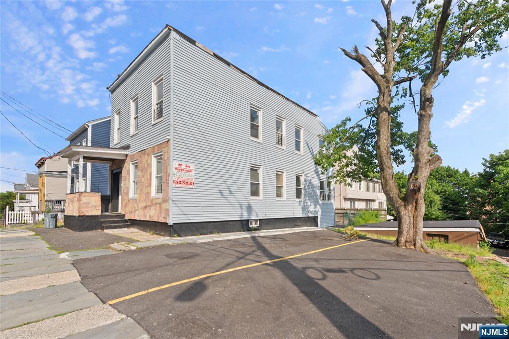 8-10 N 3rd Street