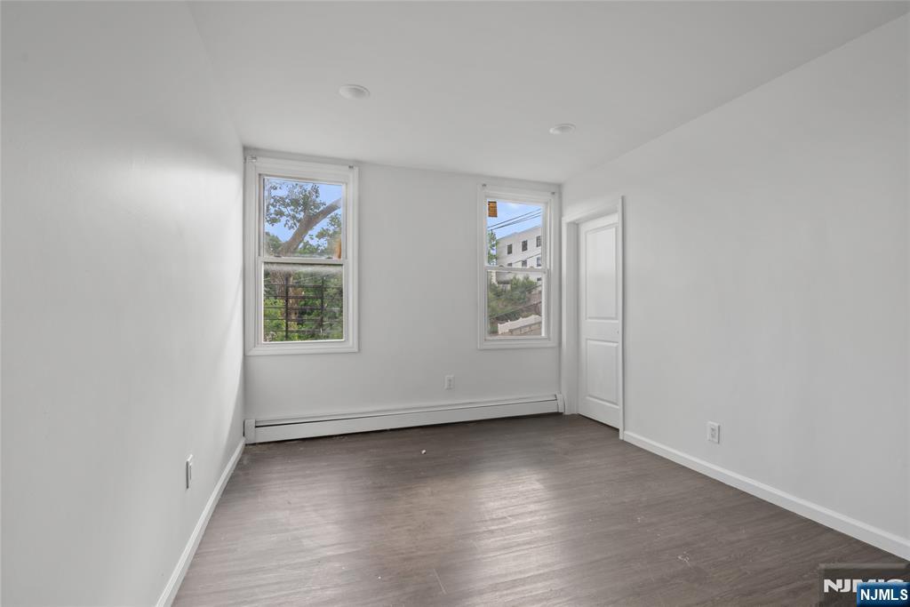 8-10 N 3rd Street