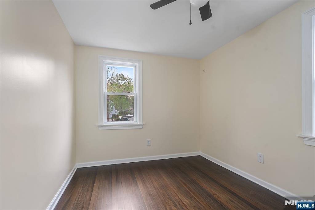 6 Dawes Avenue