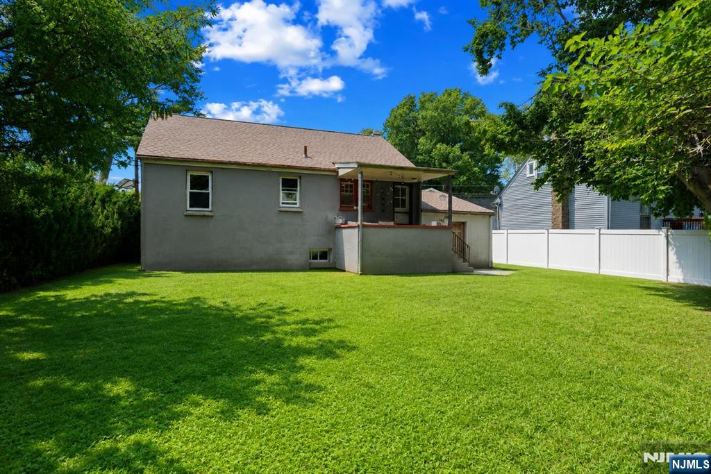 76 Niehaus Avenue