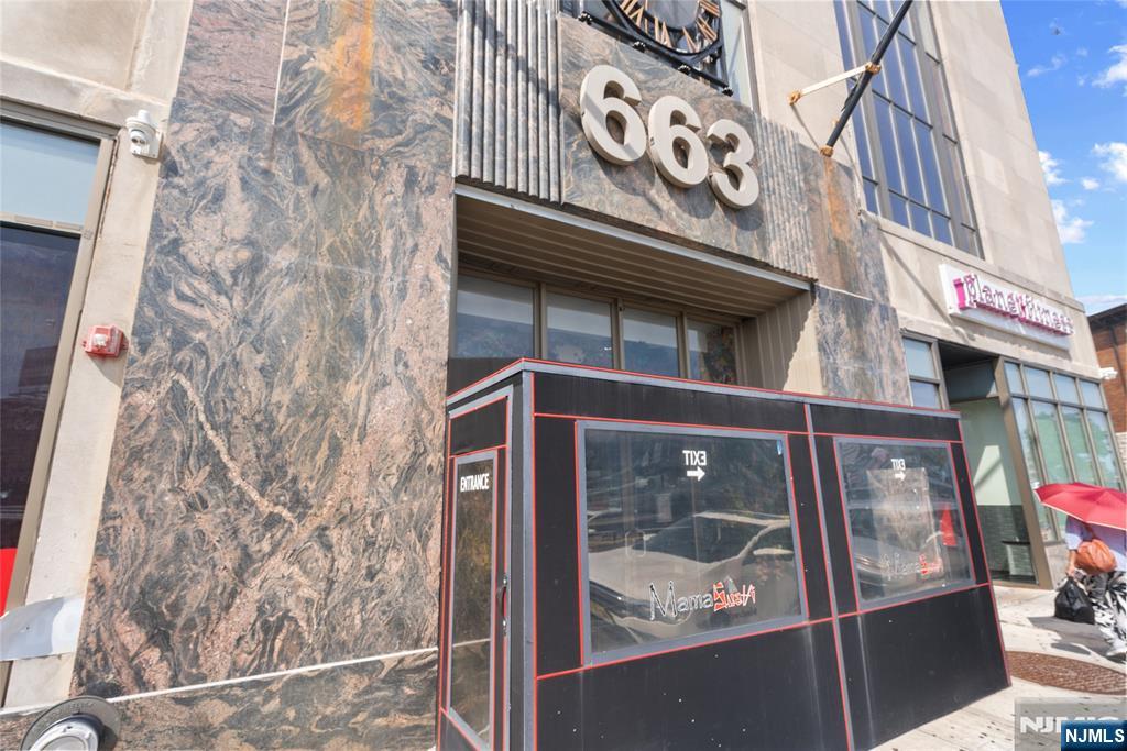 659-663 Main Avenue