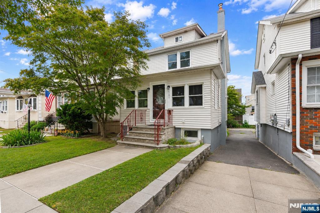 731 Humboldt Street