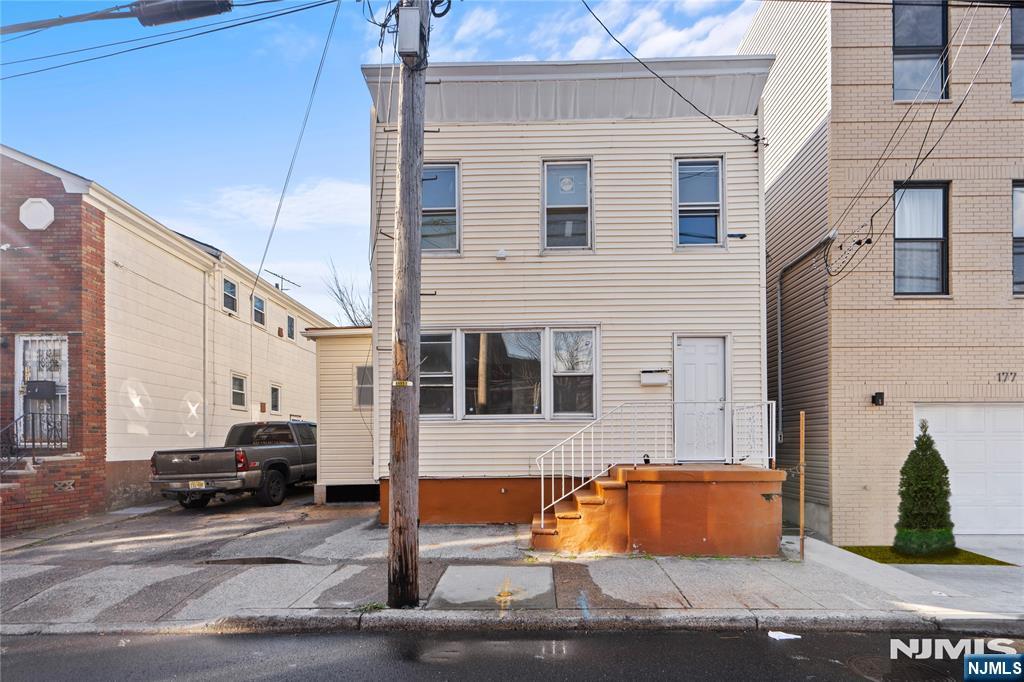 173-175 Lembeck Avenue