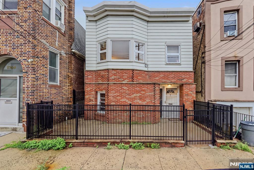 1311 28th Street