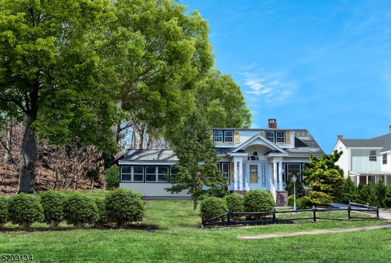 1 BROOKWAY