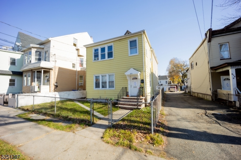 869 Madison Ave 2