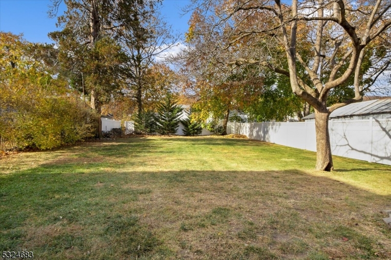 92 2nd Ave
