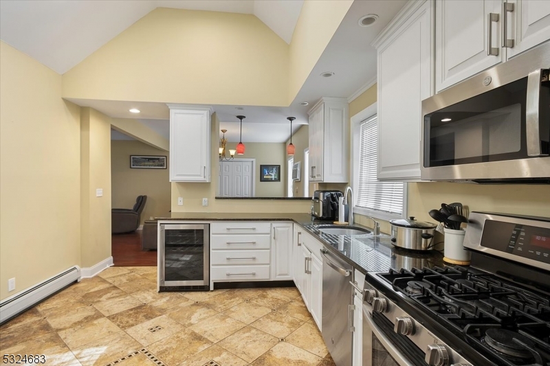 92 2nd Ave