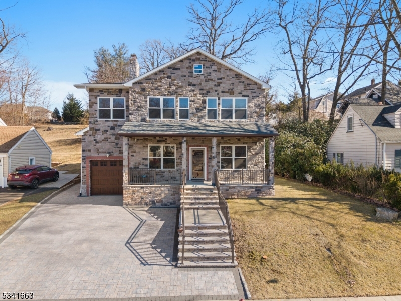 452 Bloomfield Ave