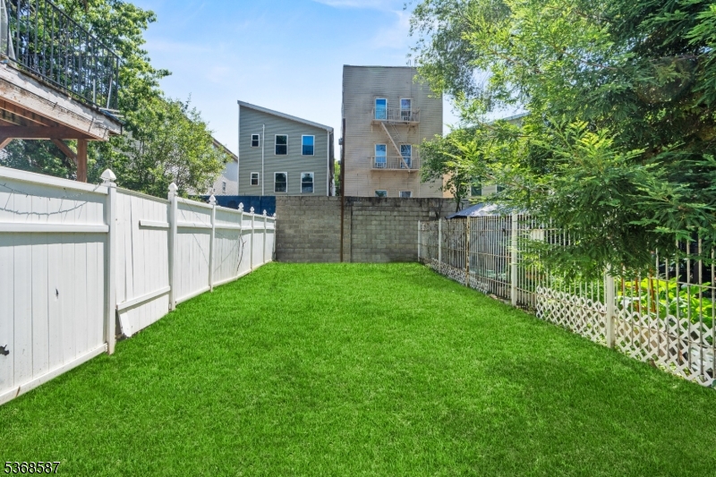 500 S 19Th St