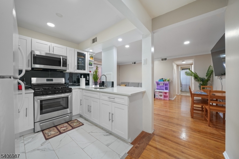 1300 Rock Ave APT F1