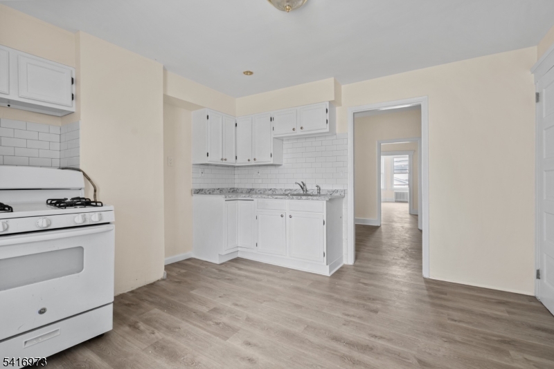 33-35 Delaware Street