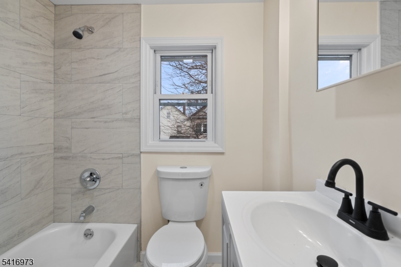 33-35 Delaware Street