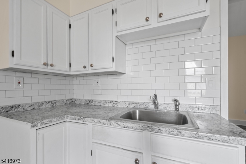 33-35 Delaware Street