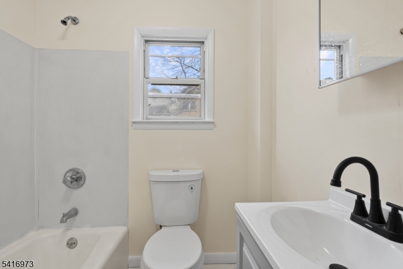 33-35 Delaware Street