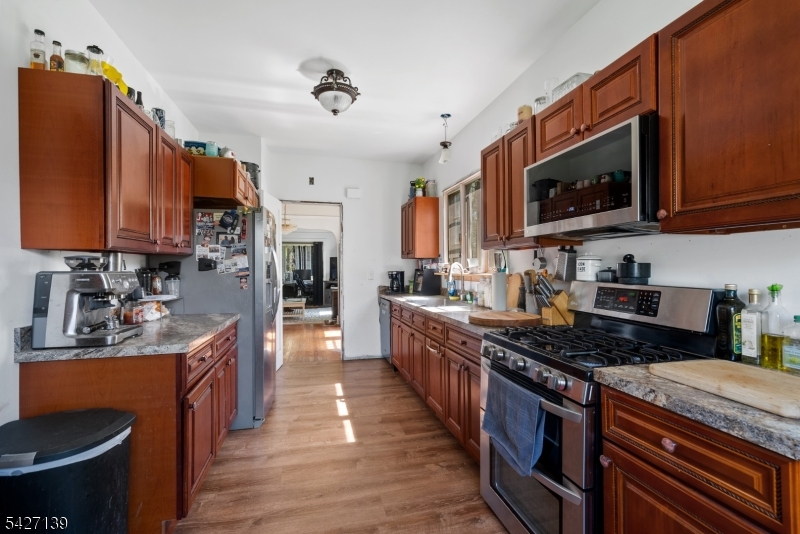 1461 Cooper Rd