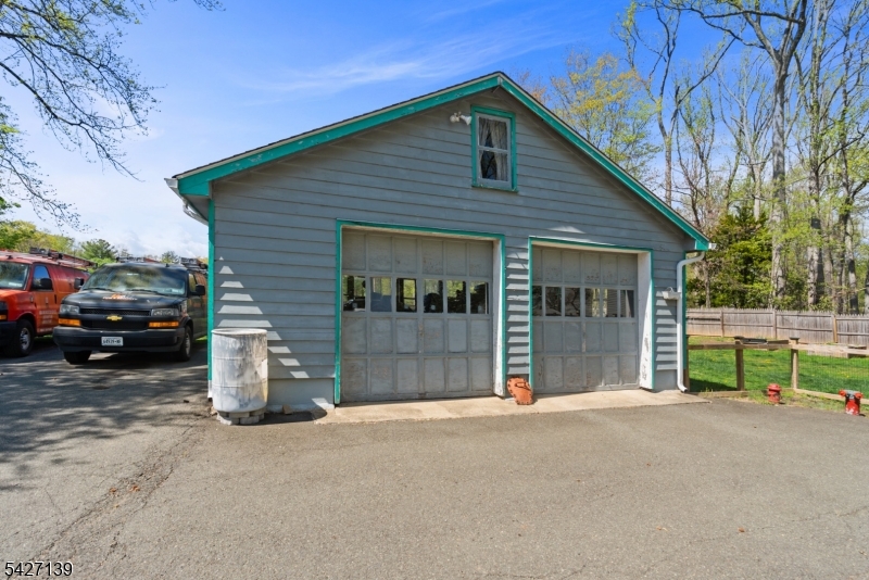 1461 Cooper Rd