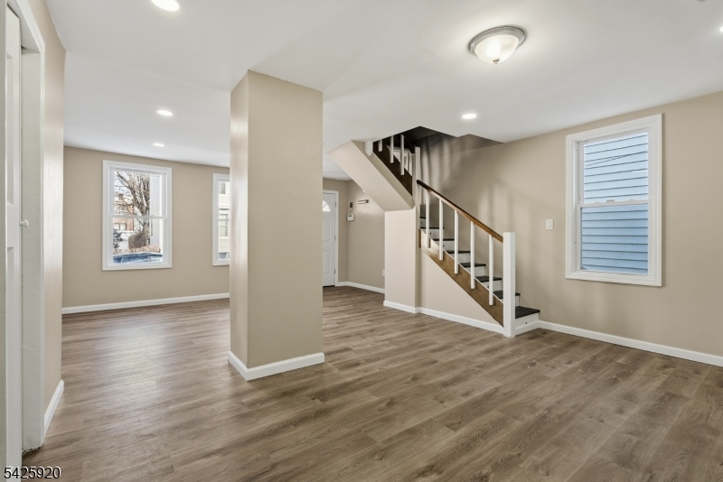 11 Tichenor Ter
