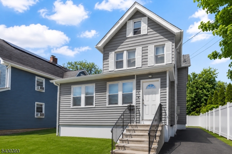 9 Sycamore St