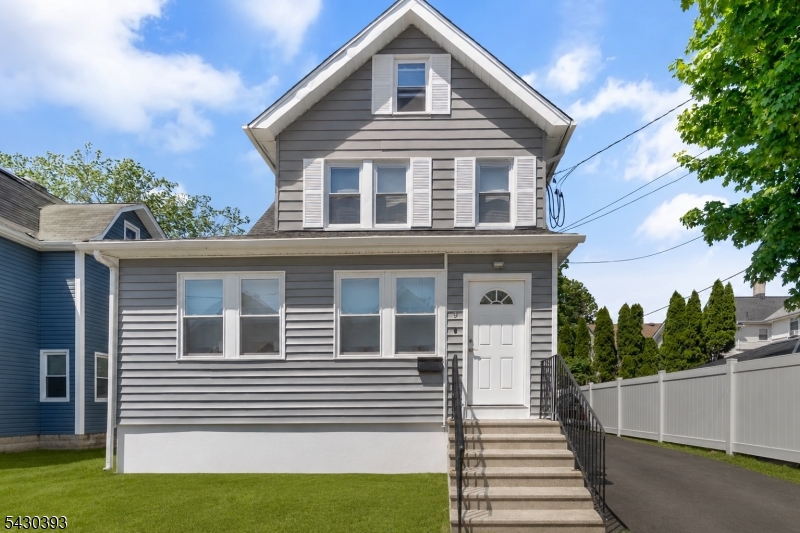 9 Sycamore St