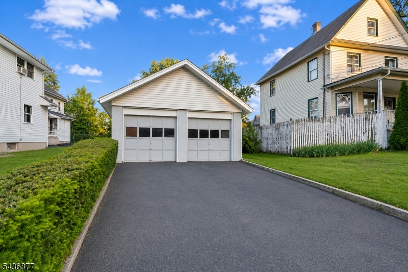 300 Watson Ave