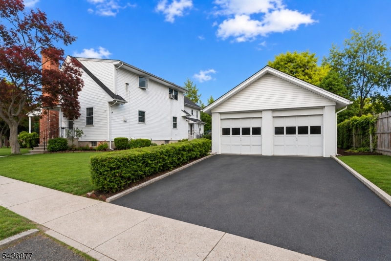 300 Watson Ave