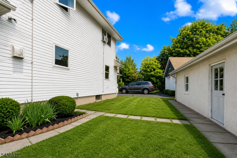 300 Watson Ave