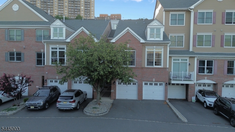 169 Price Ct