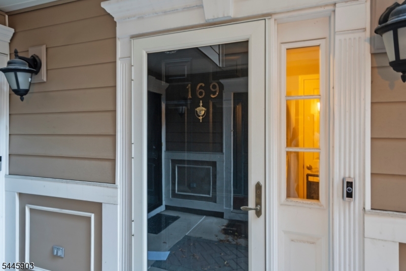169 Price Ct