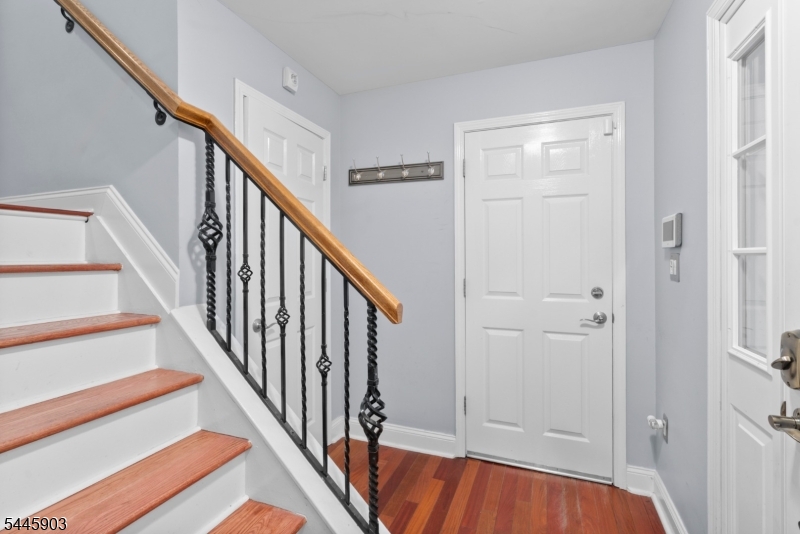 169 Price Ct