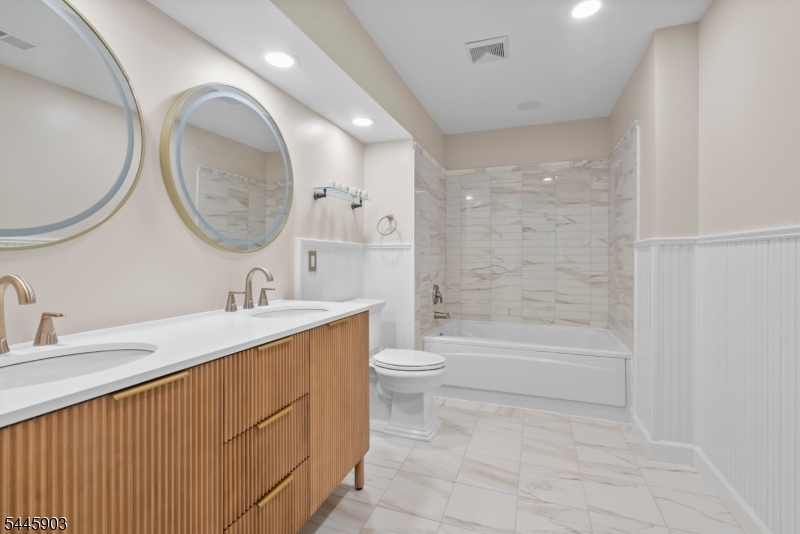 169 Price Ct