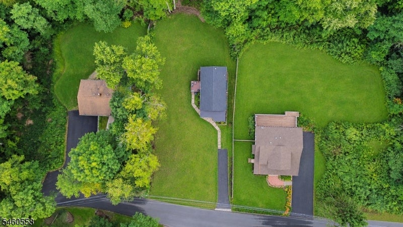 340 Lakeview Dr