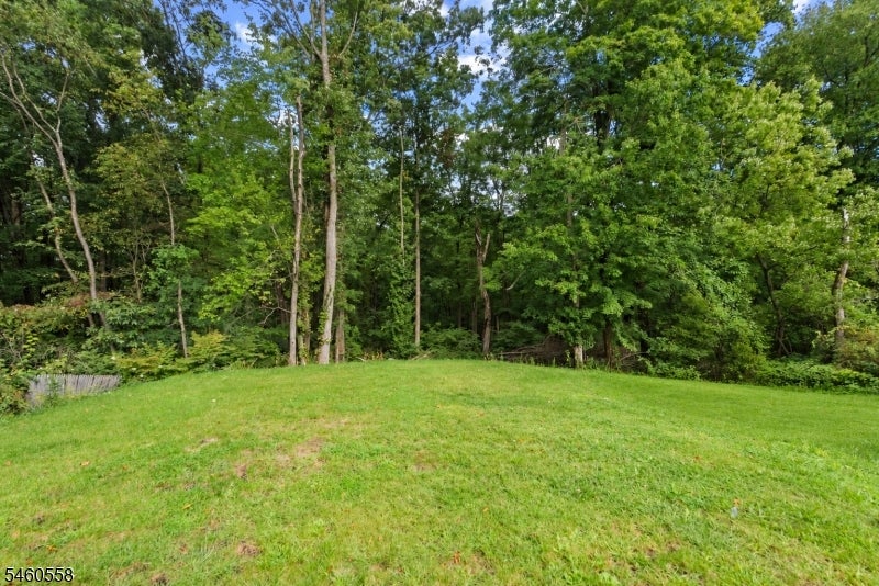 340 Lakeview Dr