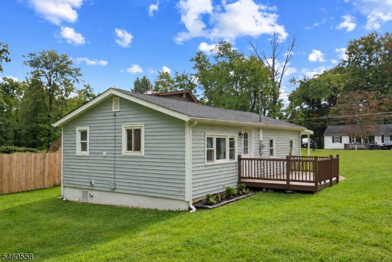 340 Lakeview Dr