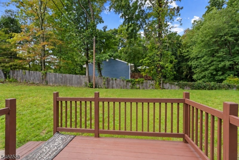 340 Lakeview Dr