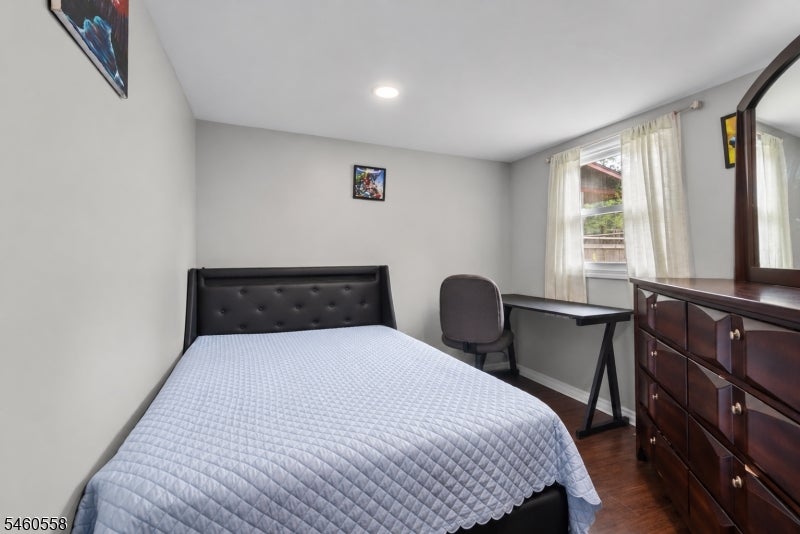 340 Lakeview Dr