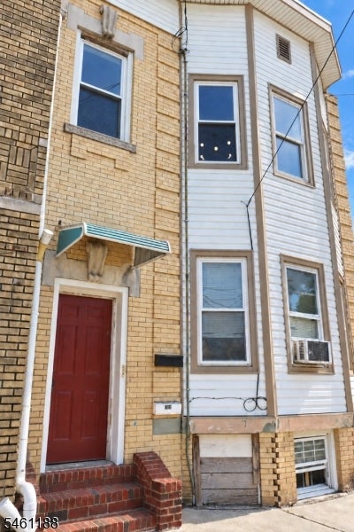 104 Harrison Ave 2