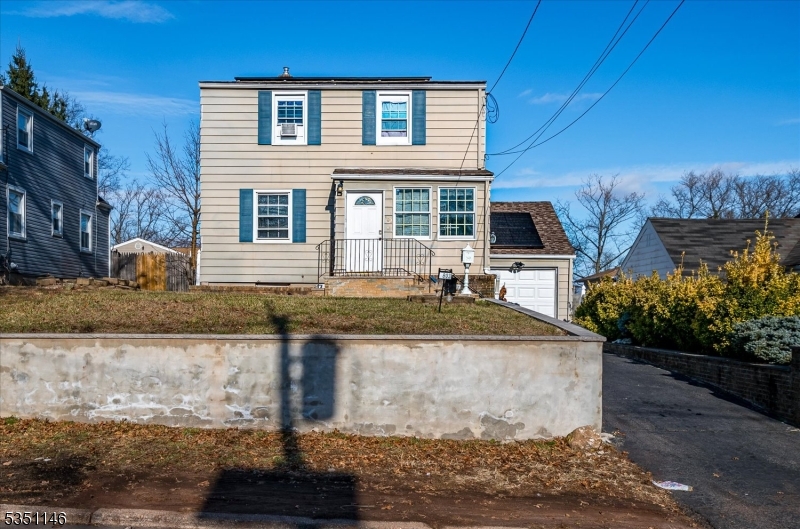 803 W Inman Ave