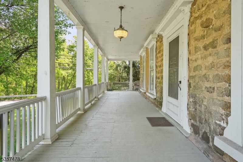 19 E Mill Rd