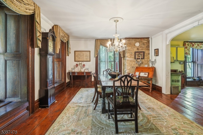 19 E Mill Rd