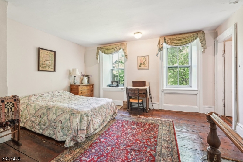 19 E Mill Rd